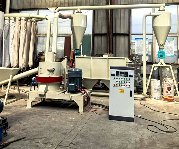 晨紅機械木粉機專業解決80至200目精細粉體加工需求 專為香料絕緣材料行業定制方案